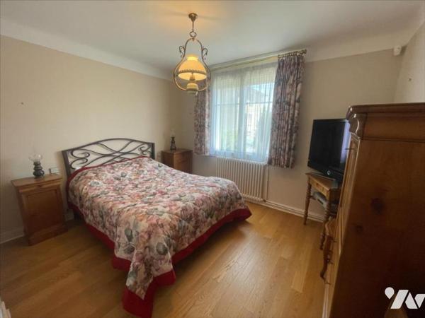 CAEN VENOIX MAISON 7 PIECES EN TRES BON ETAT