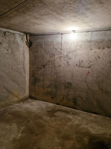 Garage 20m² avec cave attenante de 20m²