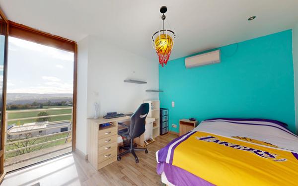 Maison à vendre    4 pièces • 120 m2 Marcillac-Vallon