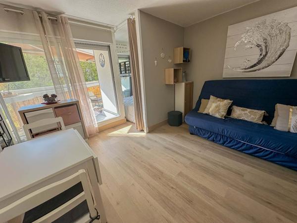 Studio cabine de 25m² rénové avec parking