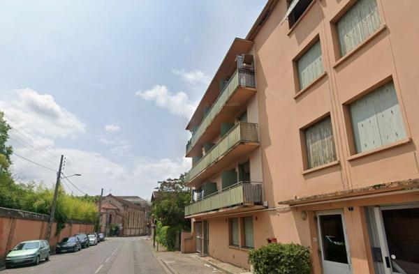Ensemble immobilier – 2 studios + garage – Vendu loué – Idéal investisseur - Montauban (82000)