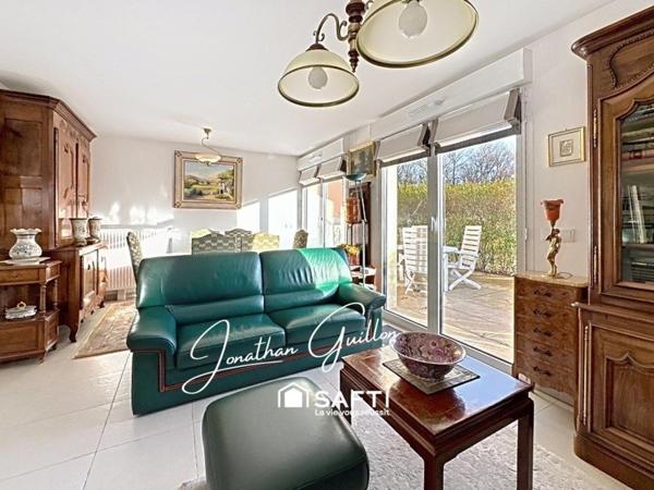 Appartement F3 de 78,73 m2 + Terrasse + Jardin / 2 places de parking / 2 caves