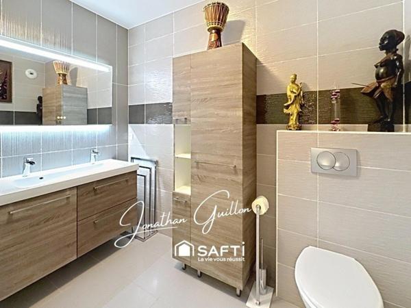 Appartement F3 de 78,73 m2 + Terrasse + Jardin / 2 places de parking / 2 caves