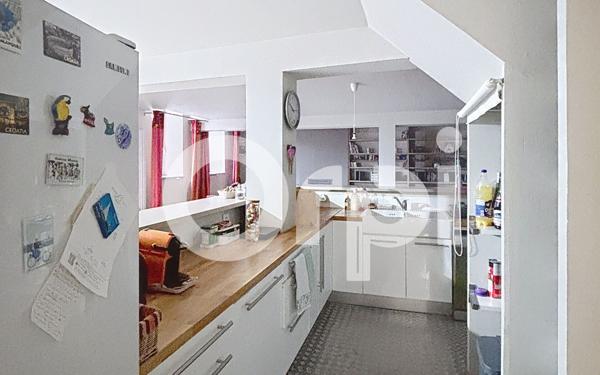 Immeuble à vendre    6 pièces •  Chaumont