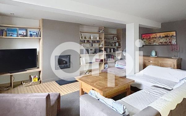 Immeuble à vendre    6 pièces •  Chaumont