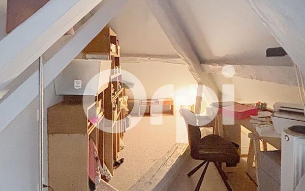 Immeuble à vendre    6 pièces •  Chaumont