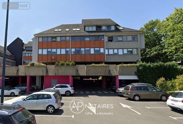 Entrepôt et bureaux à louer à Rennes en Ille-et-Vilaine (35700), ref : LP075-APNOTAIRES