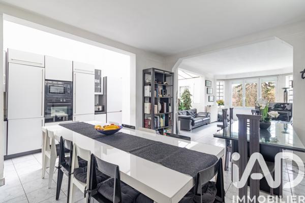 Maison à vendre 10 pièces 200 m² Noisy-le-Sec