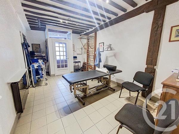 Appartement Local à vendre  2 pièces - 43 m2 SENLIS - 60