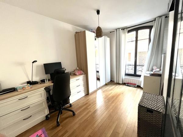 Appartement à vendre 522 500 € La Garenne-Colombes 5 p 74 m² DPE E