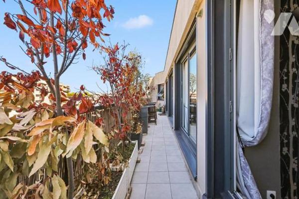 Appartement familial dernier étage avec terrasse 