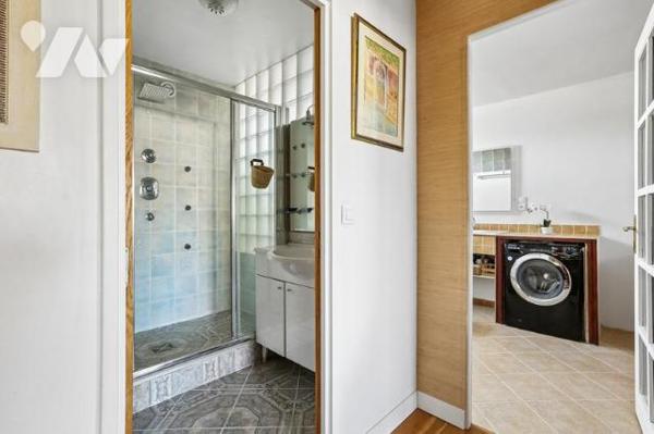 Appartement familial dernier étage avec terrasse 