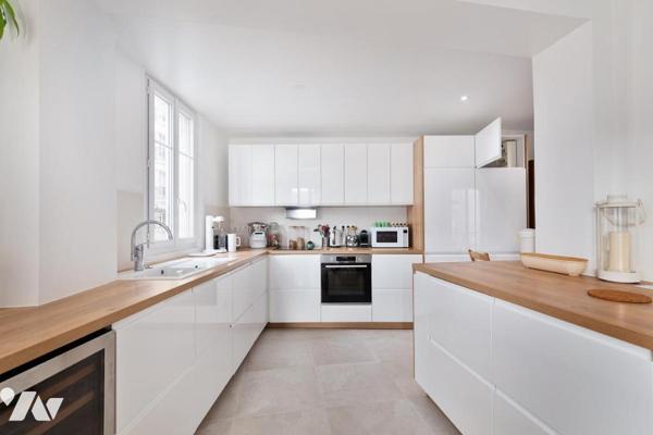 APPARTEMENT 4 PIÈCES DE 90 m² -COURBEVOIE