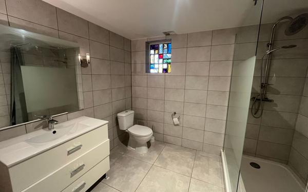 Maison à louer    6 pièces •  Jonquières