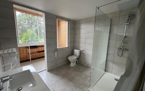 Maison à louer    6 pièces •  Jonquières