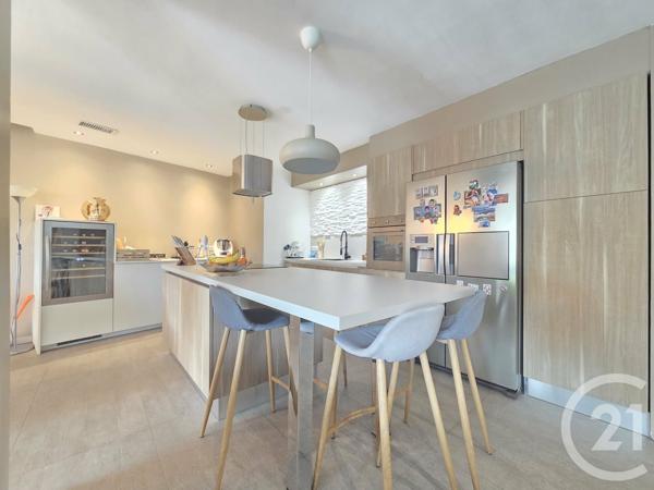 Appartement F4 à vendre  4 pièces - 106,78 m2 OLLIOULES - 83