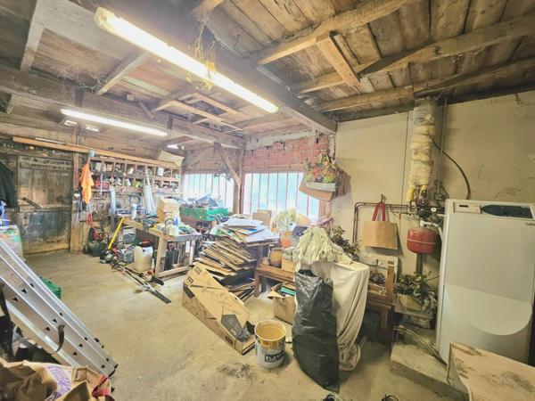 MAISON DE VILLAGE AVEC JARDIN