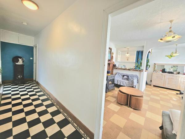 MAISON DE VILLAGE AVEC JARDIN