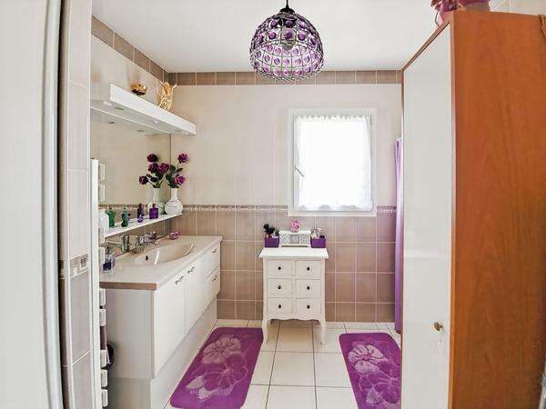 CHALLANS, Maison de plain pied sur 602 m² de terrain