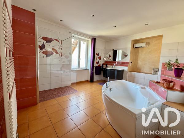 Maison à vendre 9 pièces 290 m² Uffholtz