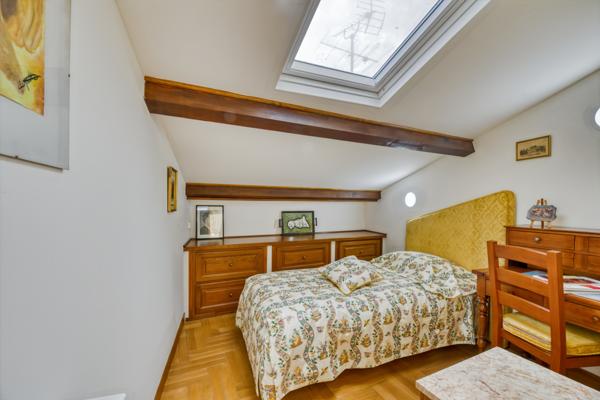 L'Escarène (06440) Duplex 140 m² divisible, balcon, centre L’Escarène