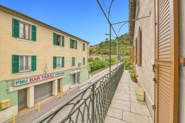 L'Escarène (06440) Duplex 140 m² divisible, balcon, centre L’Escarène