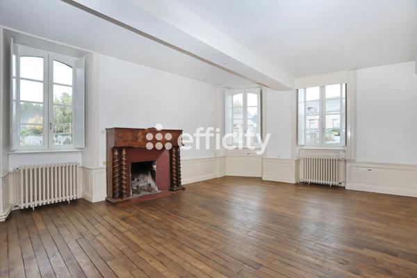 Maison 8 pièces - 225 m² Exclusivité efficity