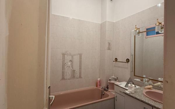 Maison à vendre    3 pièces • 100 m2 Mamers