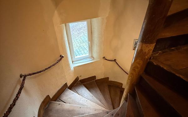 Maison à vendre    3 pièces • 100 m2 Mamers