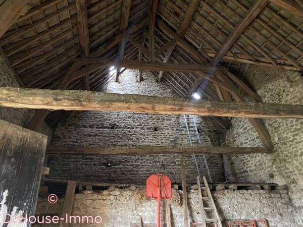 Maison à vendre 3 pièces de 247 m²