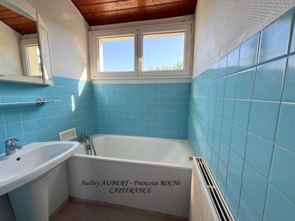 Maison à vendre 4 pièces SAINT JEAN D'ANGELY (17)