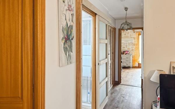 Maison à vendre    5 pièces •  Chancelade