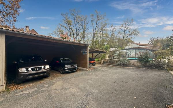 Maison à vendre    5 pièces •  Chancelade