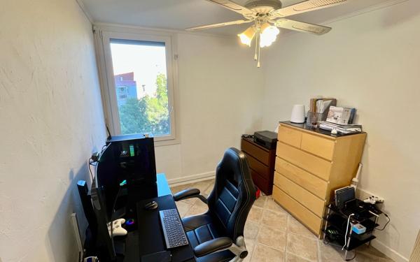 Appartement à vendre    4 pièces • 74,83 m2 Martigues