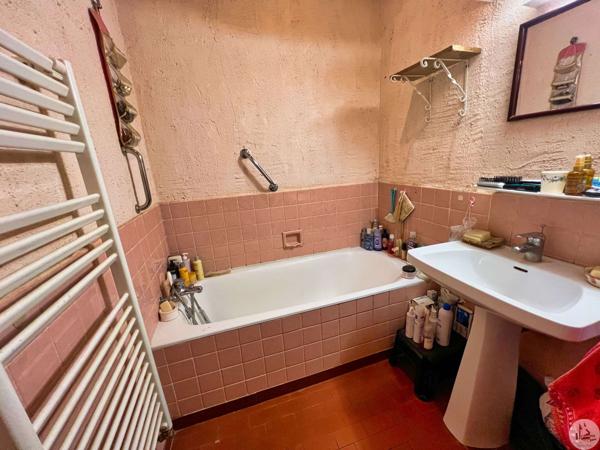 Maison en pierres plain-pied