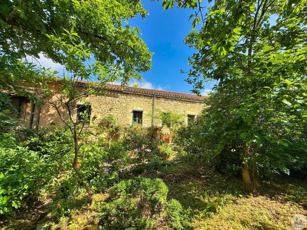 Maison en pierres plain-pied