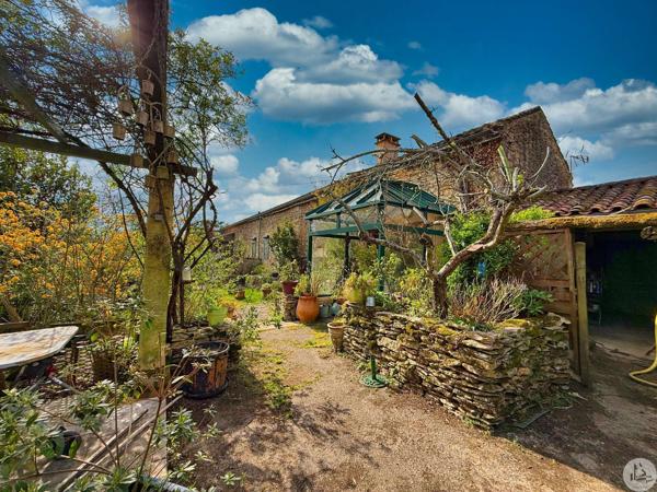 Maison en pierres plain-pied