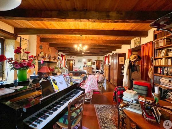 Maison en pierres plain-pied