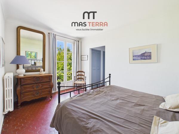 Maison
         9 pièces
        - 248 m² Exclusivité 1 090 000 € *