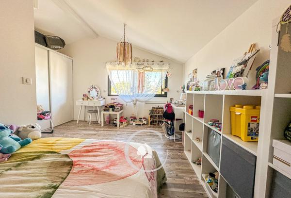 VILLA 135 M2 - 4 CHAMBRES - JARDIN & PISCINE - GARAGE