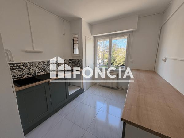 Location Appartement 3 pièces 54 m² - Pineuilh 33220