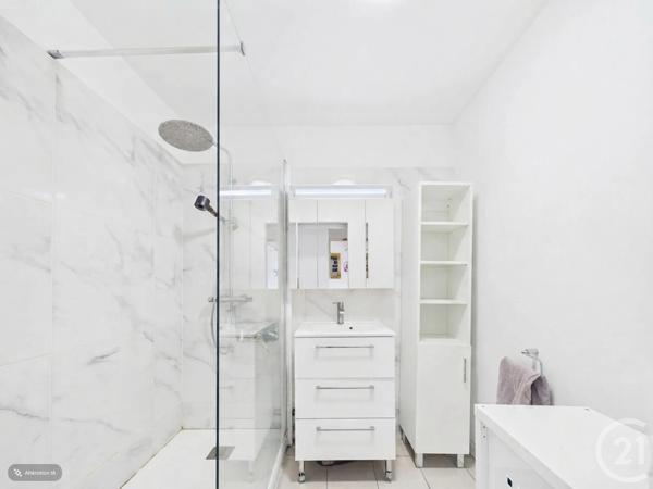Appartement F3 à vendre  3 pièces - 71 m 2   CHARTRES  - 28