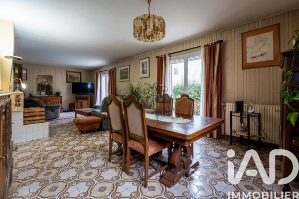 Maison à vendre 10 pièces 258 m² Osny