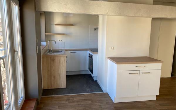 Appartement à louer    3 pièces • 79 m2 Castres
