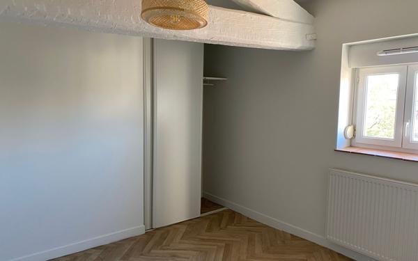 Appartement à louer    3 pièces • 79 m2 Castres