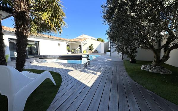 Maison à vendre    5 pièces • 193 m2 Marsilly