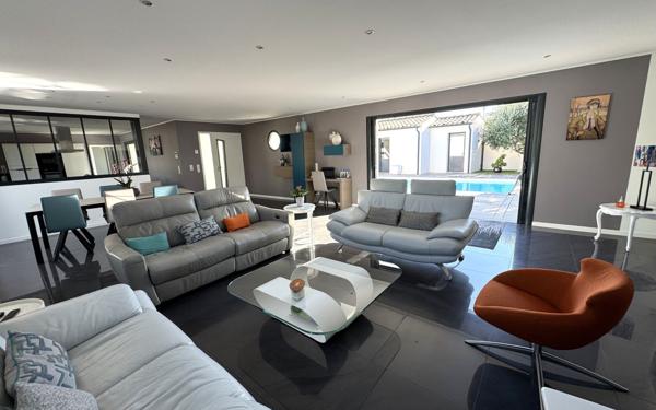 Maison à vendre    5 pièces • 193 m2 Marsilly