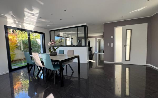 Maison à vendre    5 pièces • 193 m2 Marsilly