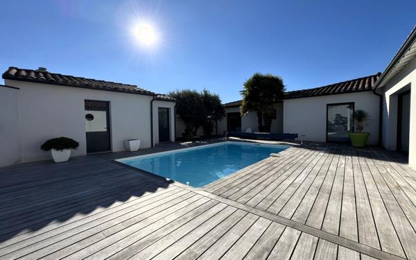 Maison à vendre    5 pièces • 193 m2 Marsilly