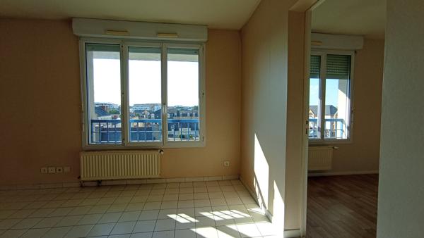 ANGERS QUARTIER NEY APPARTEMENT 45 m² avec garage fermé